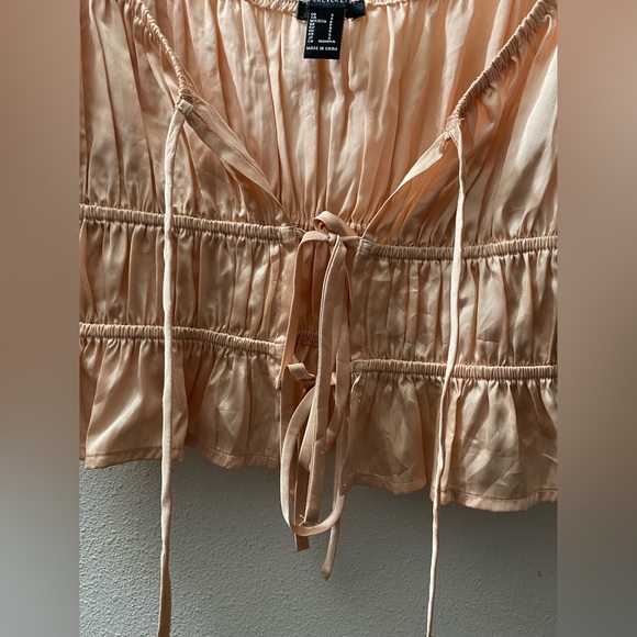 Crop Top🩷 - Picture 7 of 7